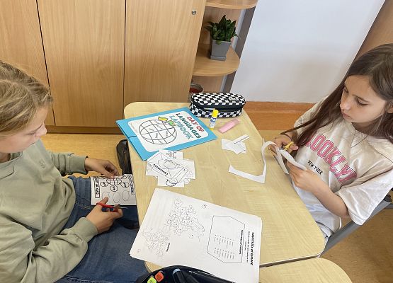 Grafika 6: Co słychać na zajęciach z języka angielskiego?