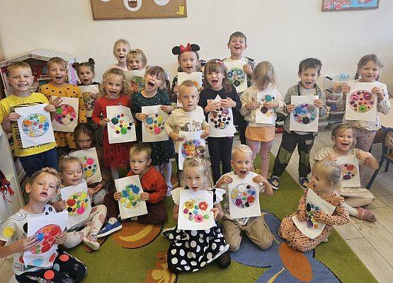 Grafika 4: Dzień Kropki