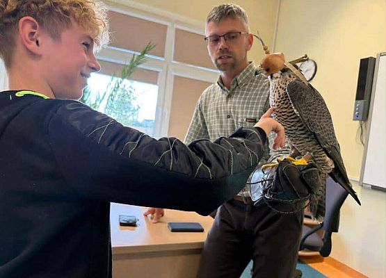 Grafika 1: Odwiedziny sokolnika Pana Łukasza Grzenkowskiego