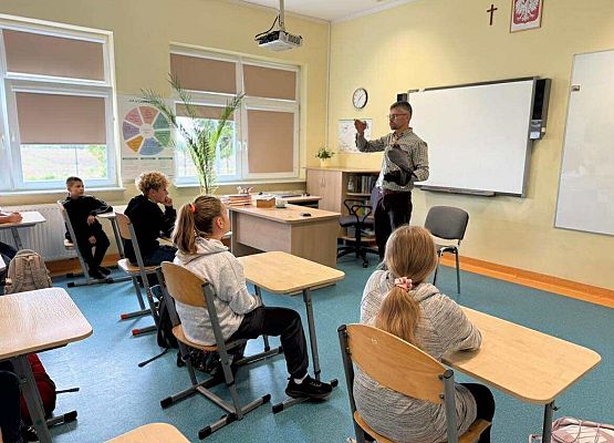 Grafika 6: Odwiedziny sokolnika Pana Łukasza Grzenkowskiego