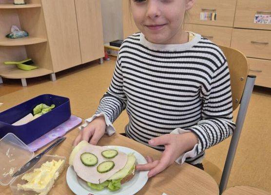 Grafika 4: Zdrowe śniadanie w klasie I