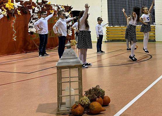 Grafika 5: Pierwsze obchody Dnia Seniora w naszej szkole