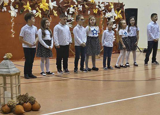 Grafika 3: Pierwsze obchody Dnia Seniora w naszej szkole