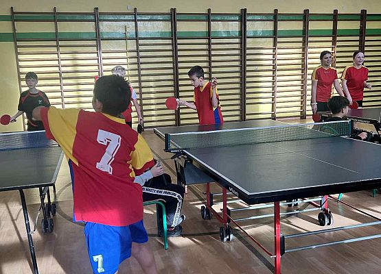 Grafika 2: Zmagania tenisistów stołowych – sukcesy naszych uczniów