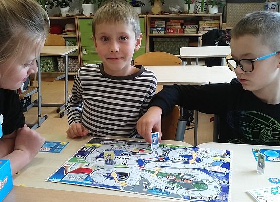 Grafika 12: Program Grantowy "Drogowskaz" - gry edukacyjne dla naszej szkoły.