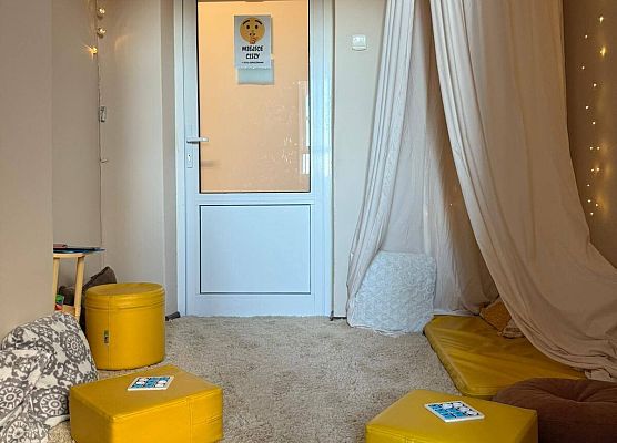 Grafika 4: Kącik Wyciszeń – bezpieczna przestrzeń dla emocji.