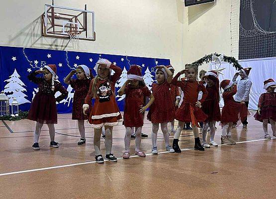 Grafika 11: Kiermasz świąteczny