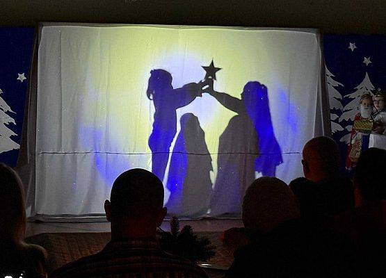 Grafika 1: Kiermasz świąteczny