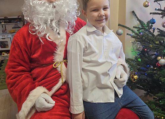 Grafika 4: Wigilia w klasach młodszych i oddziale przedszkolnym