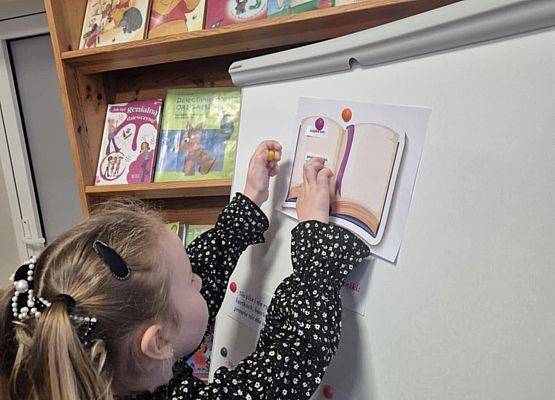 Grafika 9: Pasowanie na czytelnika