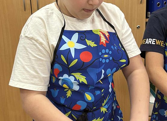 Grafika 6: Zajęcia kulinarne w klasie 2 - pieczemy pierniki