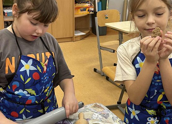 Grafika 9: Zajęcia kulinarne w klasie 2 - pieczemy pierniki