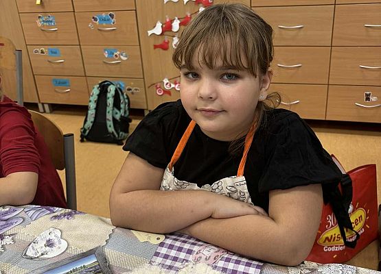 Grafika 9: Zajęcia kulinarne w klasie 3 - pieczemy pierniki