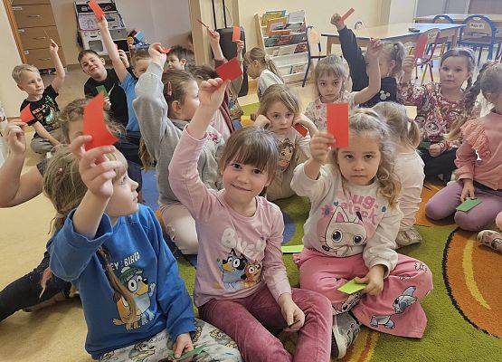 Grafika 6: Miesiąc Luty Miesiącem Internetu – Dzień 2!