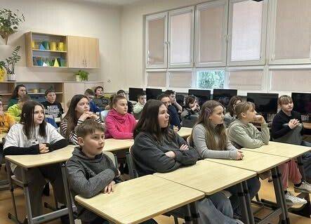 Grafika 2: "Hejt w sieci i w życiu”- warsztaty dla uczniów