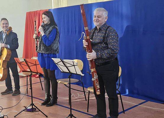 Grafika 1: Podróż po świecie muzyki filmowej - spotkanie z Agencją artystyczną ARTIZMA