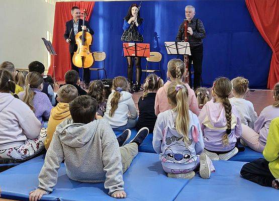 Grafika 2: Podróż po świecie muzyki filmowej - spotkanie z Agencją artystyczną ARTIZMA