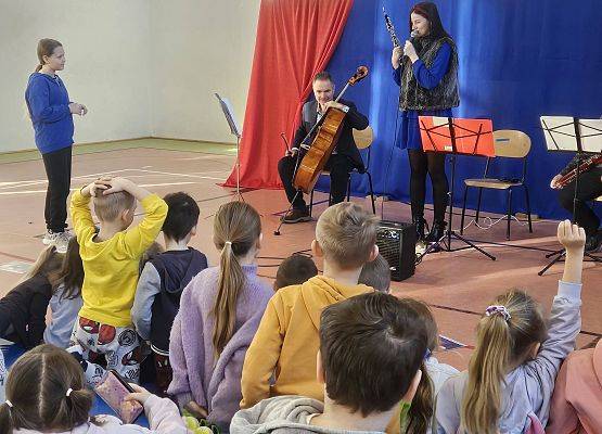 Grafika 5: Podróż po świecie muzyki filmowej - spotkanie z Agencją artystyczną ARTIZMA