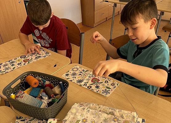 Grafika 8: Nowa strona (159)