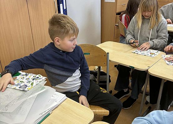 Grafika 7: Nowa strona (159)