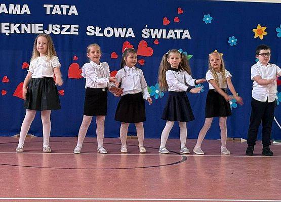 Grafika 1: Mama i Tata to najpiękniejsze słowa świata