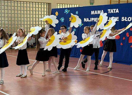 Grafika 3: Mama i Tata to najpiękniejsze słowa świata