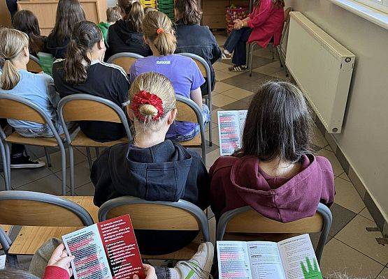Grafika 4: STOP HEJTOWI!