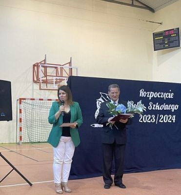 Grafika #5: Uroczyste rozpoczęcie roku szkolnego 2023/2024