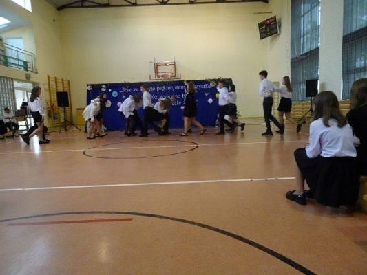 Grafika #7: Uroczyste zakończenie roku szkolnego 2022/2023