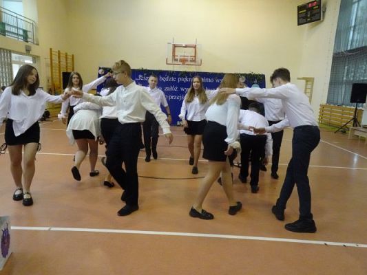 Grafika #13: Uroczyste zakończenie roku szkolnego 2022/2023