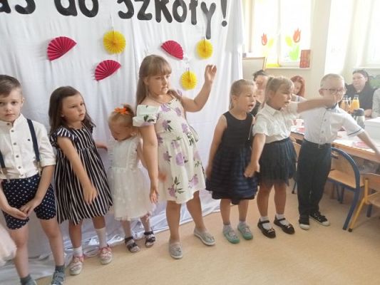 Grafika #6: Czas do szkoły!