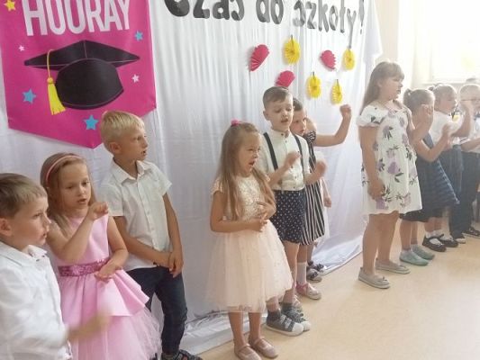 Grafika #8: Czas do szkoły!