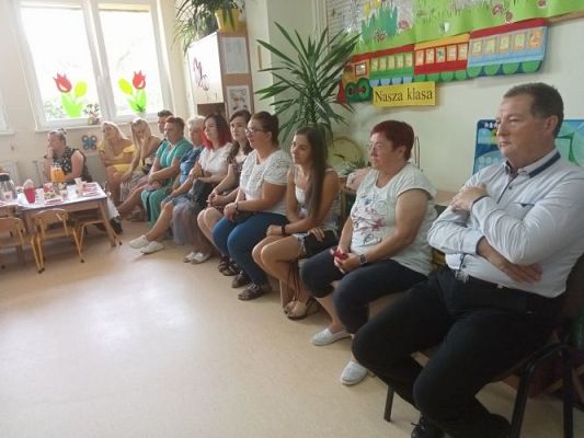 Grafika #14: Czas do szkoły!