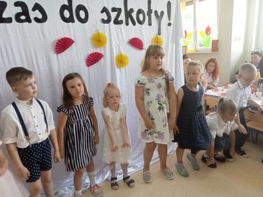 Grafika #18: Czas do szkoły!