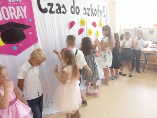 Grafika #20: Czas do szkoły!