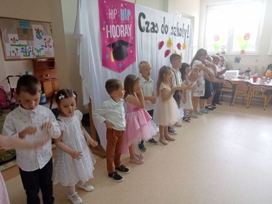 Grafika #22: Czas do szkoły!