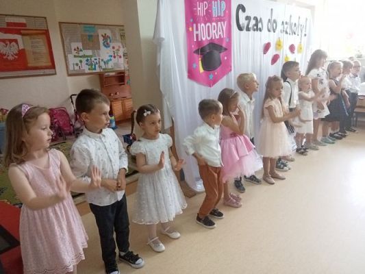 Grafika #24: Czas do szkoły!