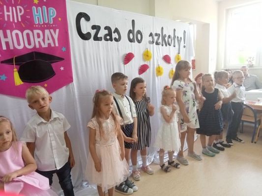 Grafika #32: Czas do szkoły!