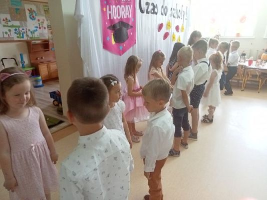 Grafika #35: Czas do szkoły!