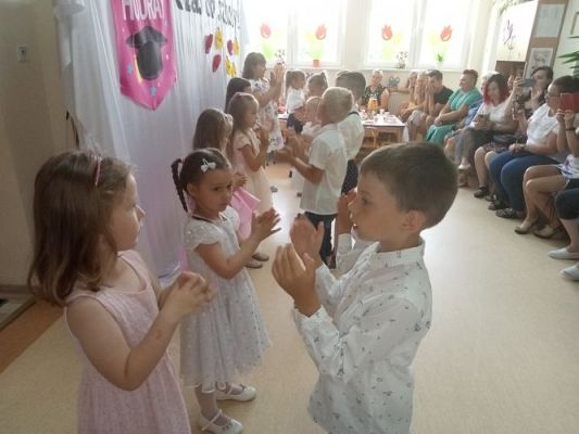 Grafika #37: Czas do szkoły!