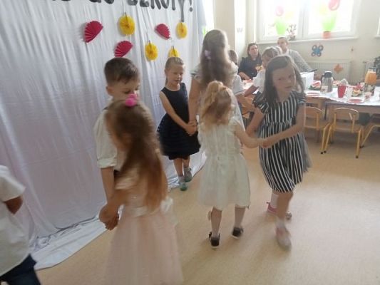 Grafika #41: Czas do szkoły!