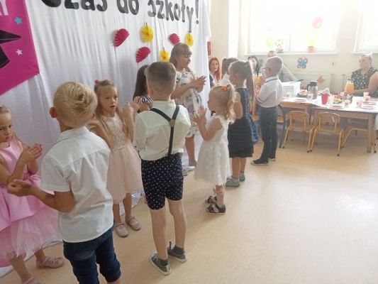 Grafika #48: Czas do szkoły!