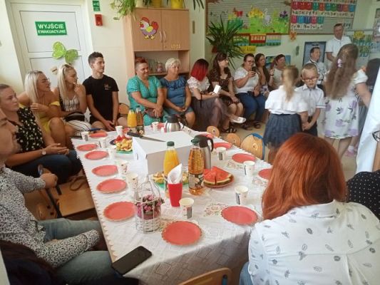 Grafika #49: Czas do szkoły!