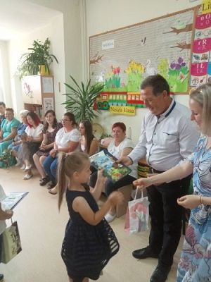 Grafika #64: Czas do szkoły!