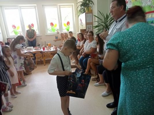 Grafika #84: Czas do szkoły!