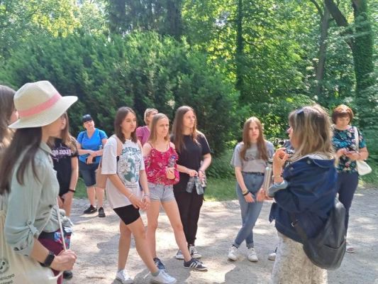 Grafika #1: Wycieczka do Warszawy klas VIII gminy Wicko