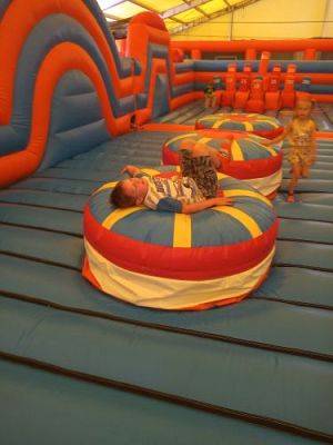 Grafika #15: Wycieczka do Funlandii