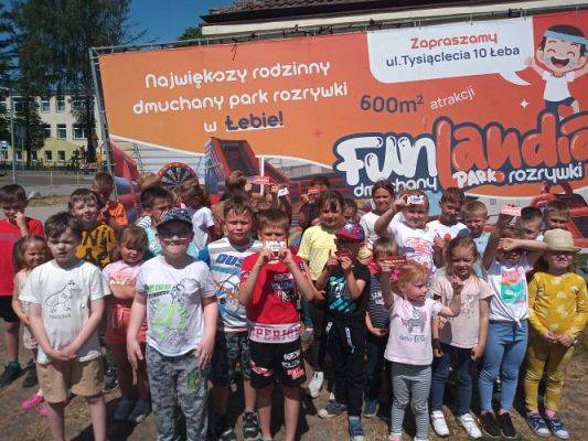 Grafika #60: Wycieczka do Funlandii