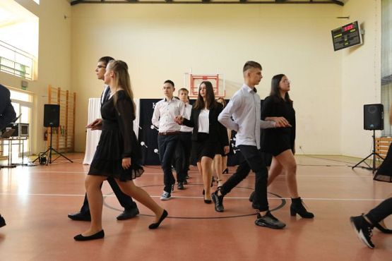 Grafika #13: "Kiedy wydaje się, że wszystko się skończyło"- koniec roku szkolnego