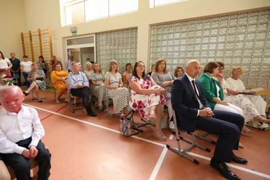 Grafika #18: "Kiedy wydaje się, że wszystko się skończyło"- koniec roku szkolnego